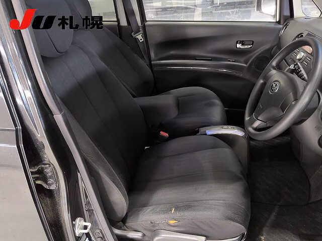 SUBARU LUCRA