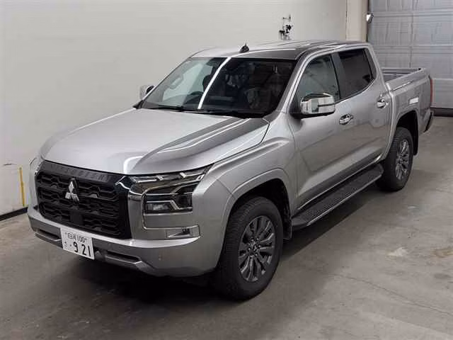 MITSUBISHI TRITON