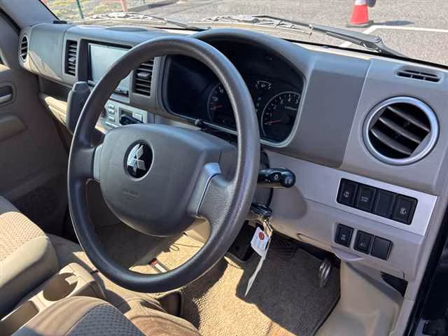 MITSUBISHI TOWN BOX