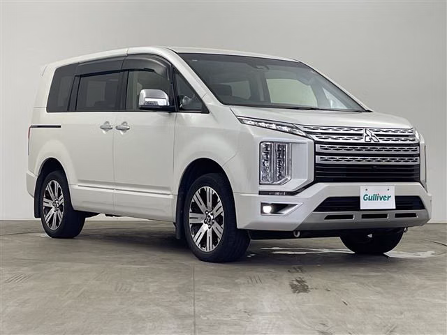 MITSUBISHI DELICA D:5
