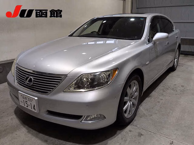 Lexus LS460