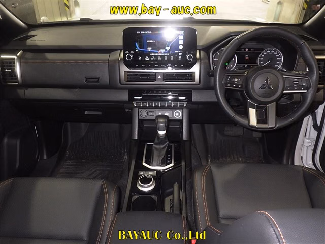 MITSUBISHI TRITON