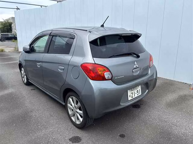 MITSUBISHI MIRAGE