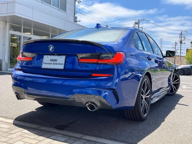 BMW 3-SERIES