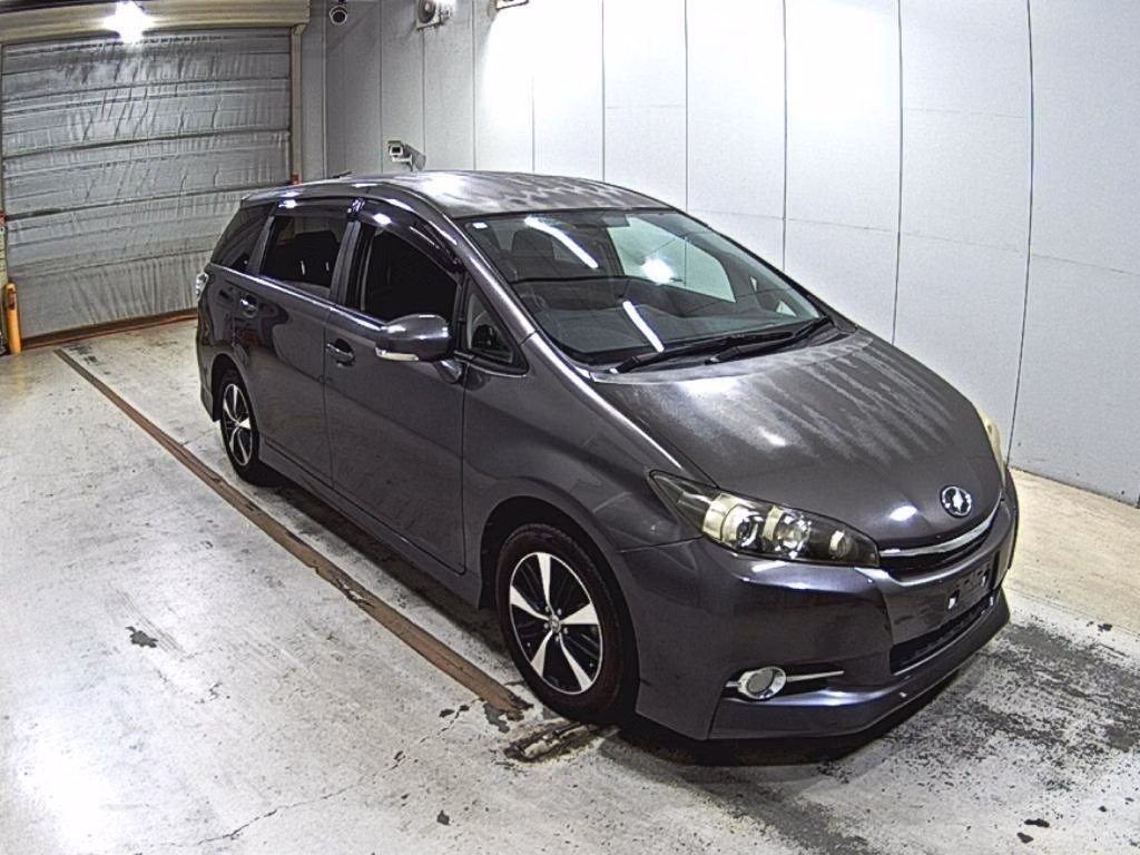 TOYOTA WISH