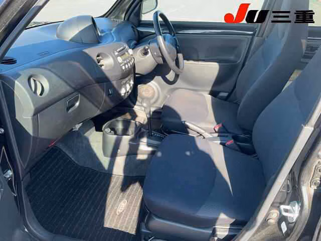 DAIHATSU ESSE
