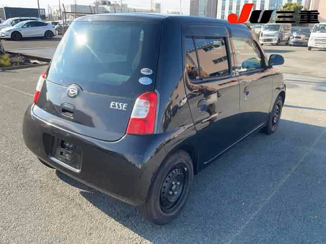 DAIHATSU ESSE