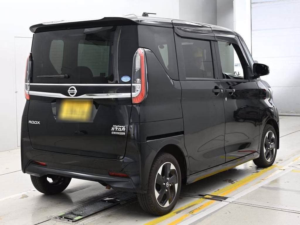 NISSAN ROOX