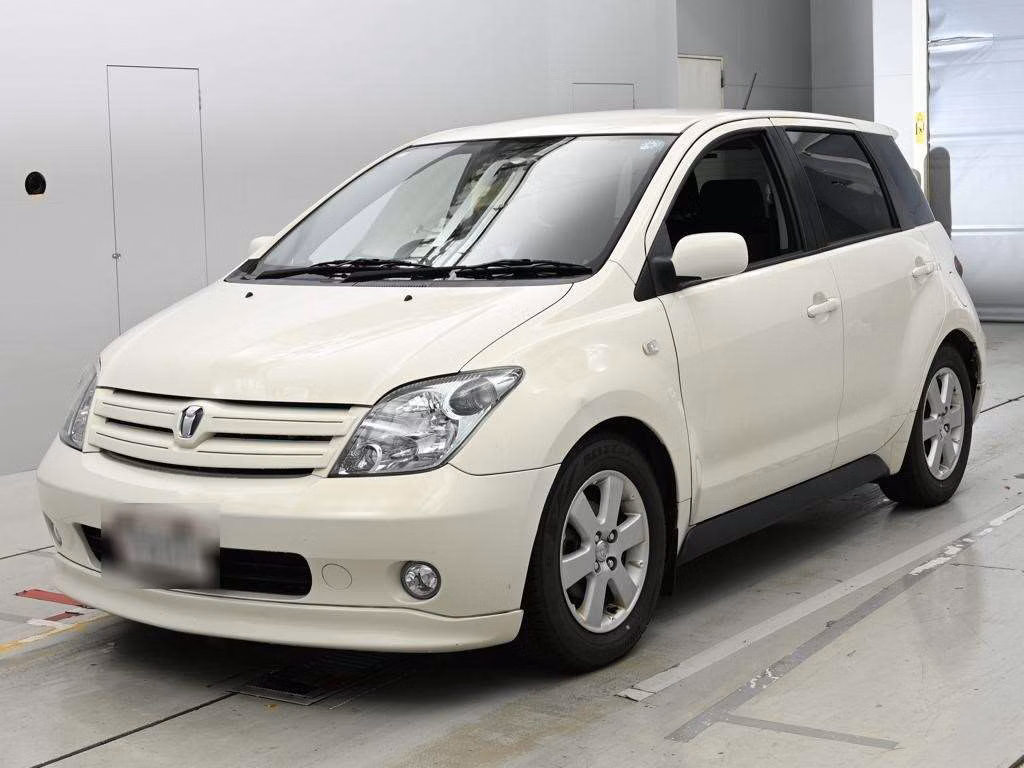 TOYOTA IST