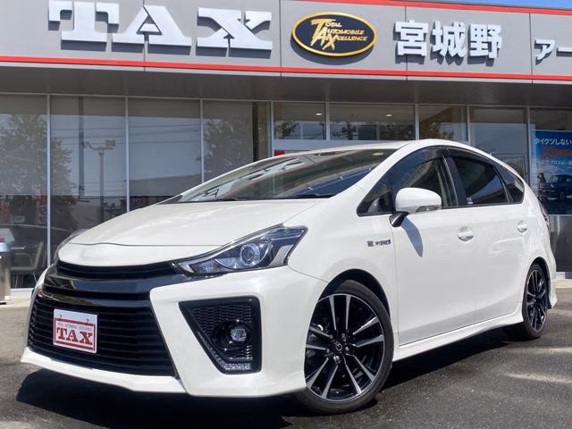 TOYOTA PRIUS ALPHA