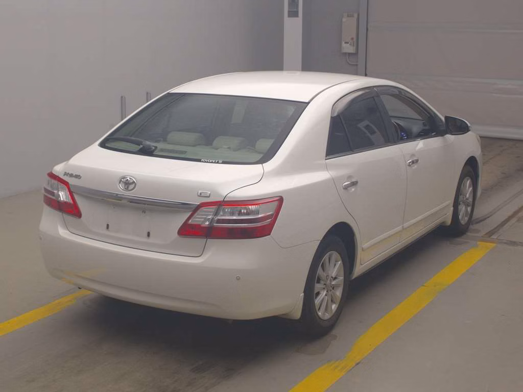 TOYOTA PREMIO