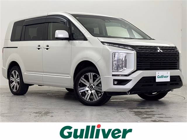 MITSUBISHI DELICA D:5