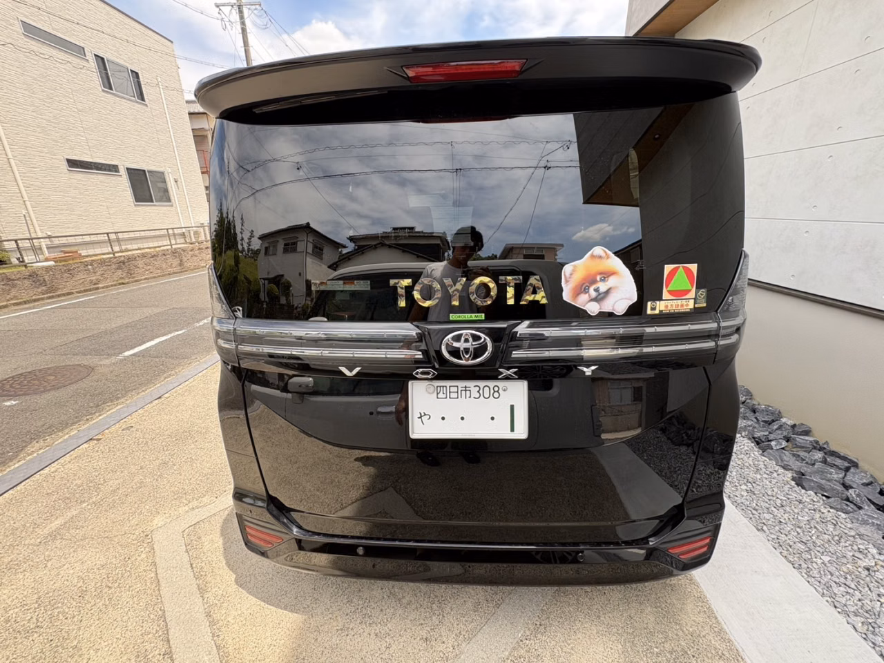 TOYOTA VOXY