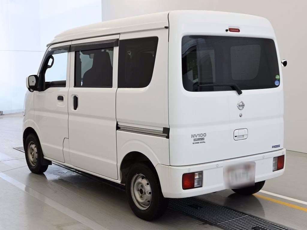 NISSAN NV100 CLIPPER