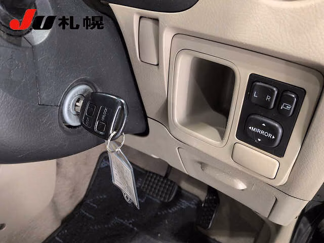 DAIHATSU MIRA AVY