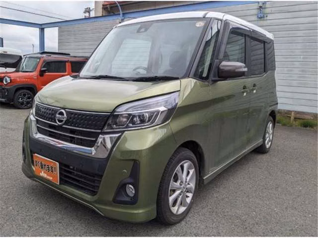 Nissan DAYZ Roox