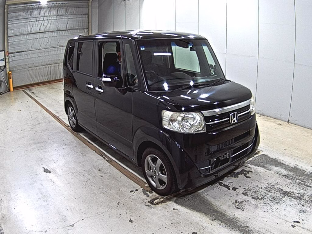 HONDA N-BOX