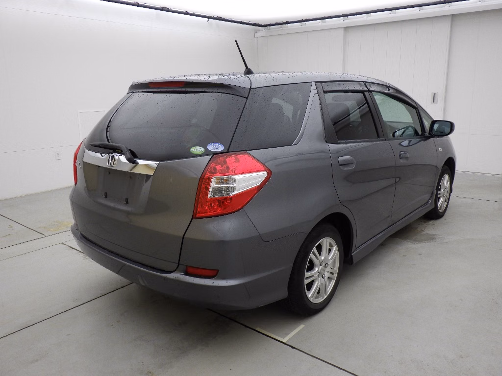 HONDA FIT SHUTTLE