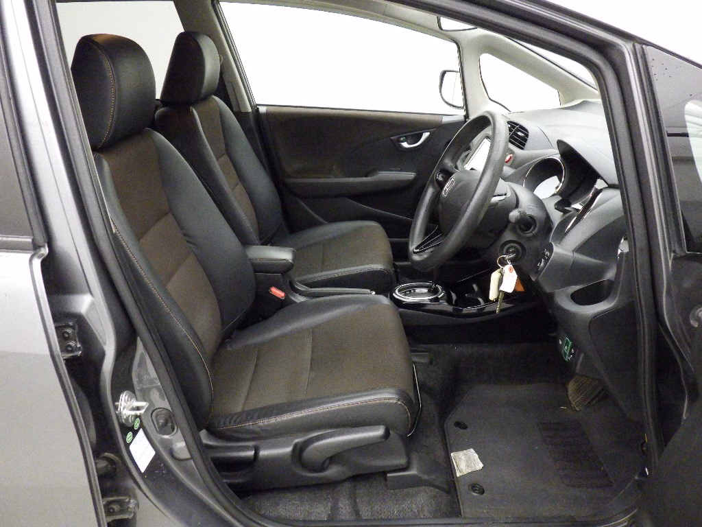 HONDA FIT SHUTTLE