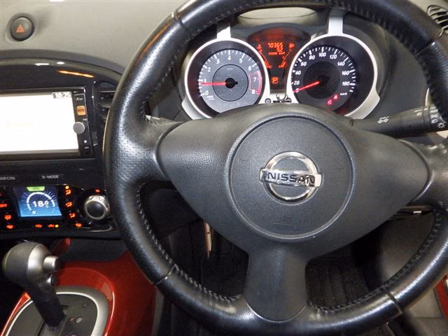 NISSAN JUKE