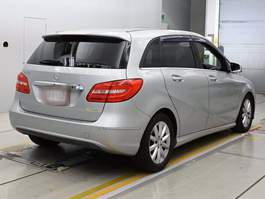 MERCEDES-BENZ B-CLASS