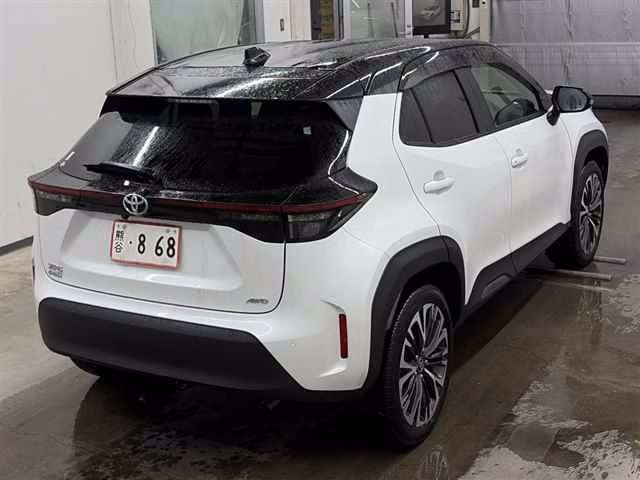 TOYOTA YARIS CROSS