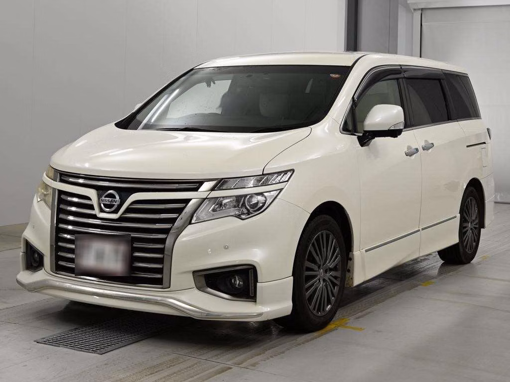 NISSAN ELGRAND