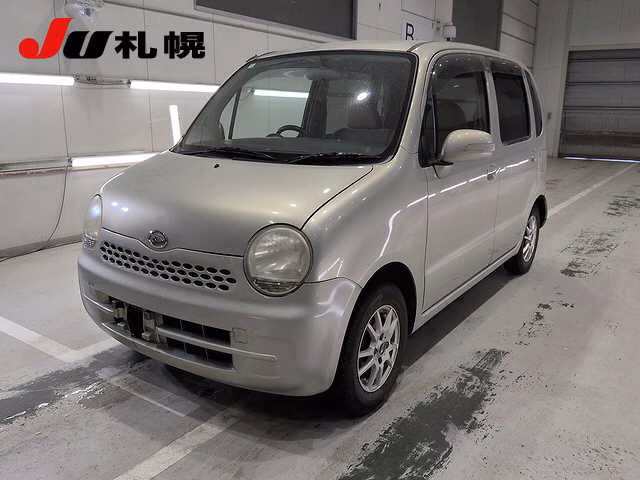 DAIHATSU MOVE LATTE