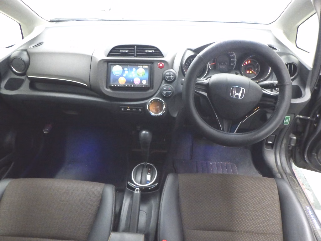 HONDA FIT SHUTTLE