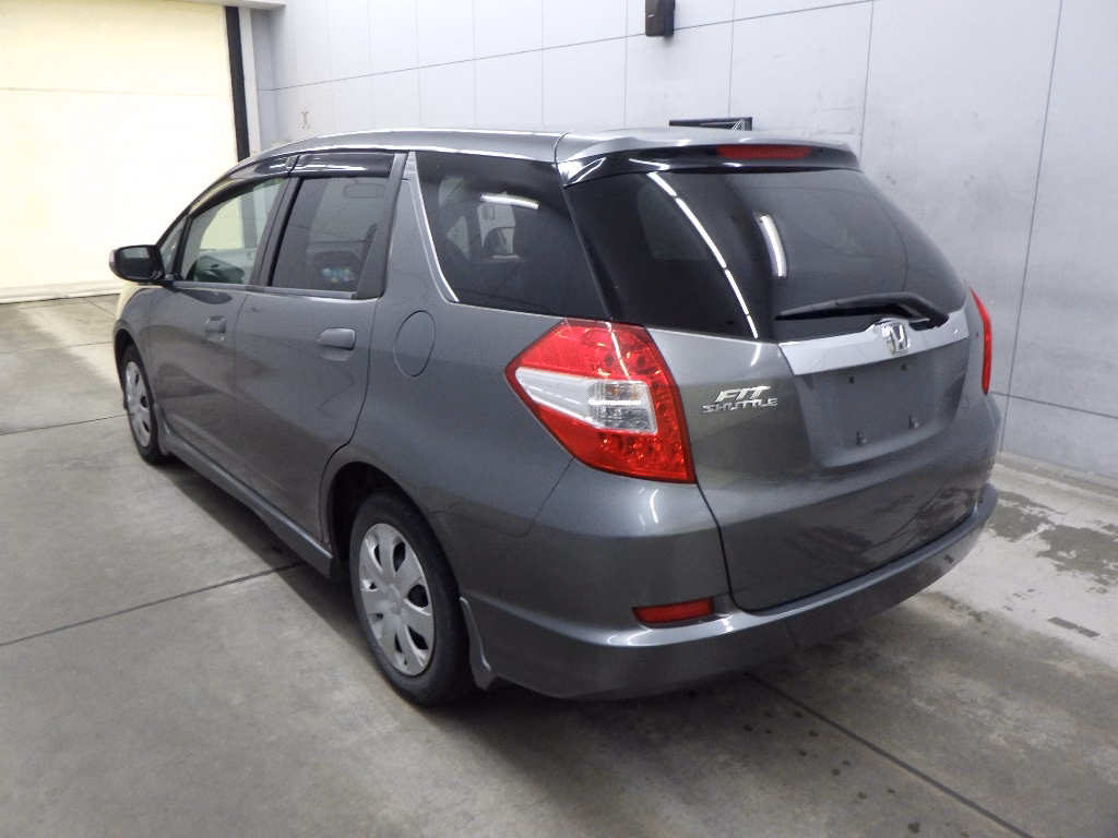 HONDA FIT SHUTTLE