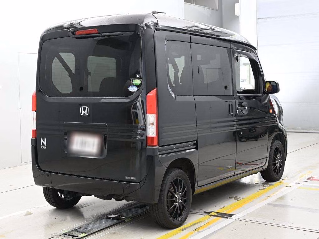HONDA N-VAN