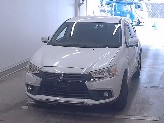 MITSUBISHI RVR