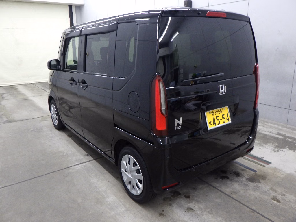HONDA N-BOX
