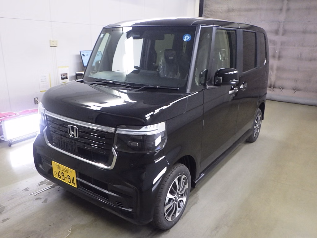 HONDA N-BOX