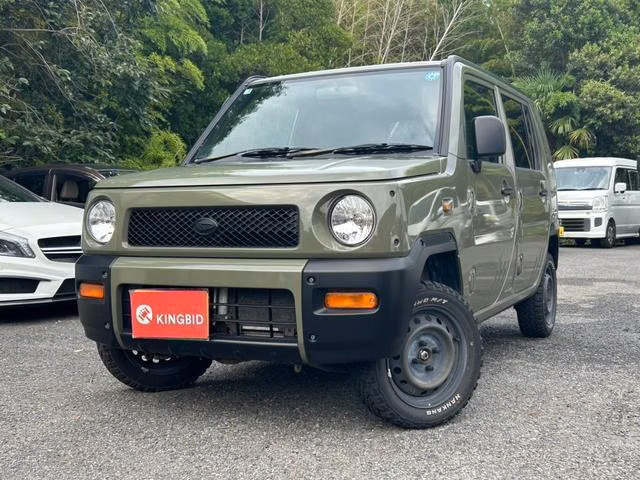 DAIHATSU NAKED