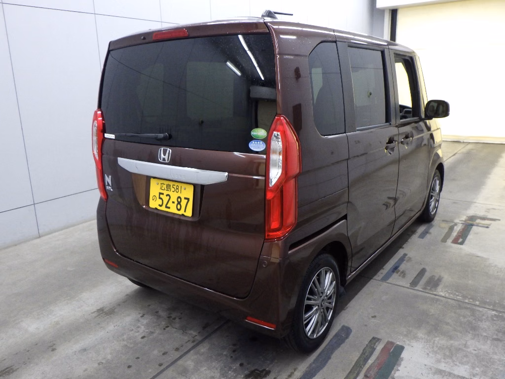 HONDA N-BOX
