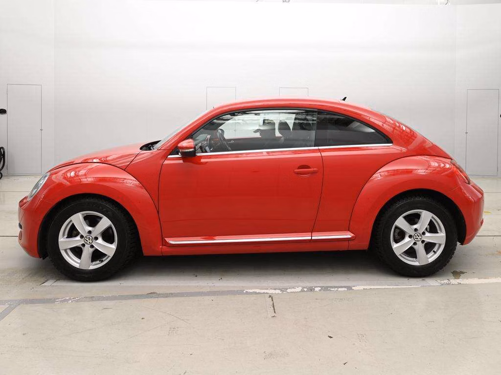 VOLKSWAGEN BEETLE