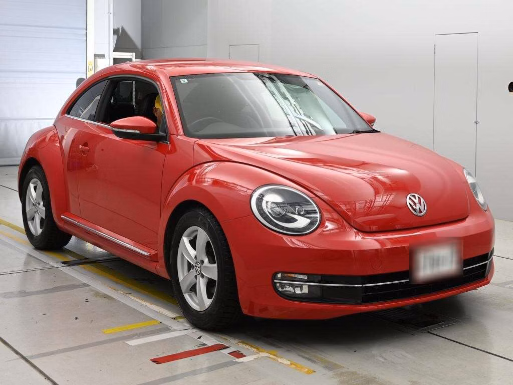 VOLKSWAGEN BEETLE