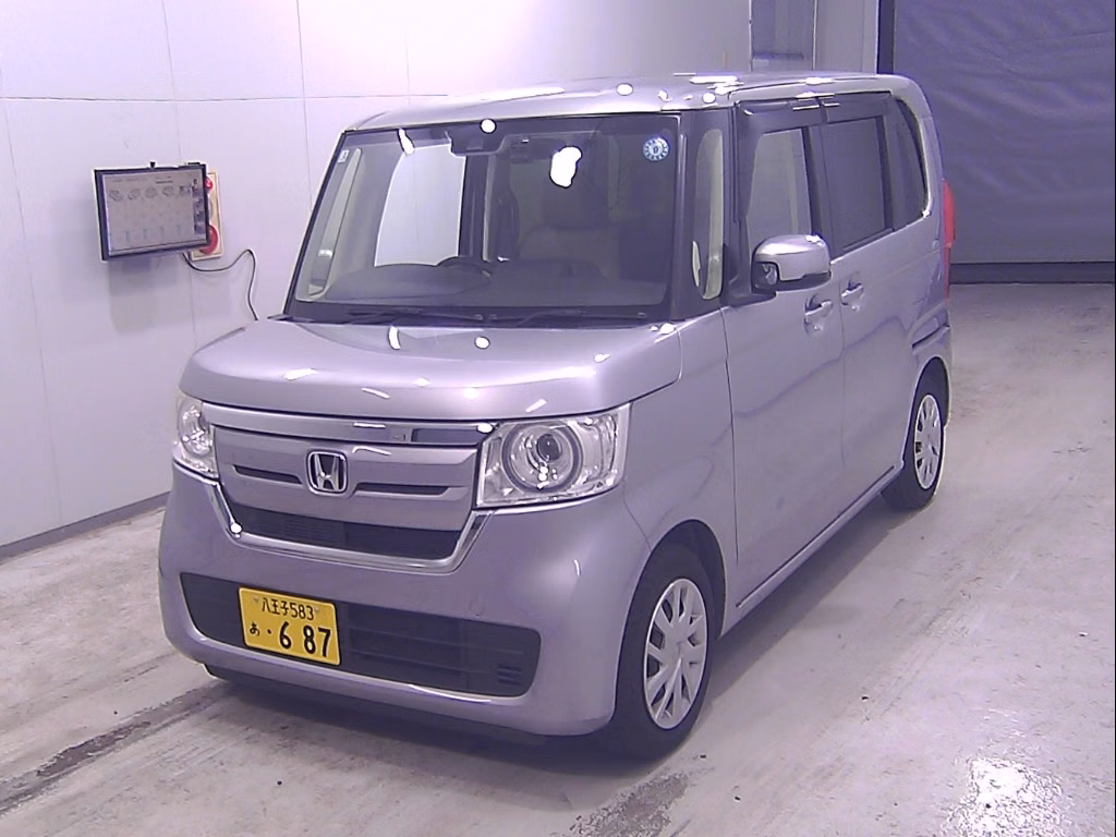 HONDA N-BOX