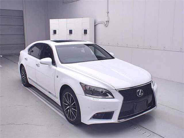 Lexus LS600h