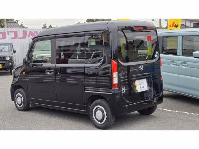 HONDA N-VAN