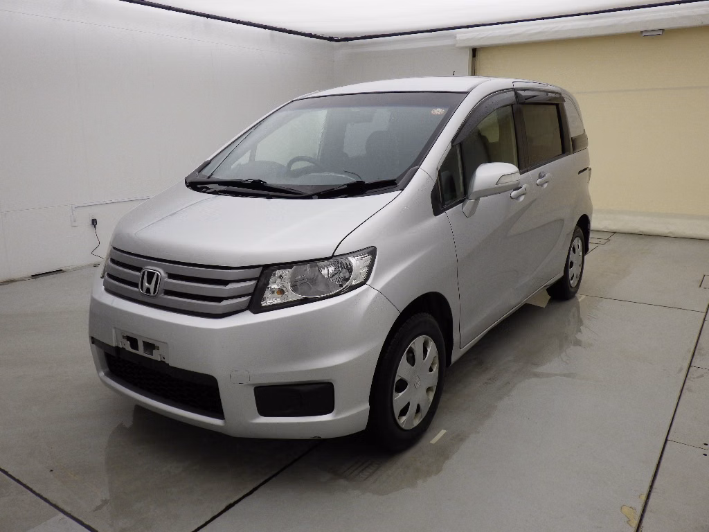 HONDA FREED SPIKE