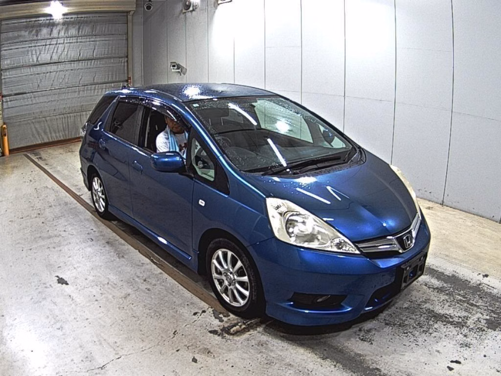 HONDA FIT SHUTTLE