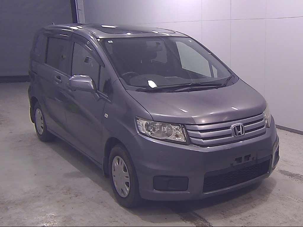 HONDA FREED SPIKE