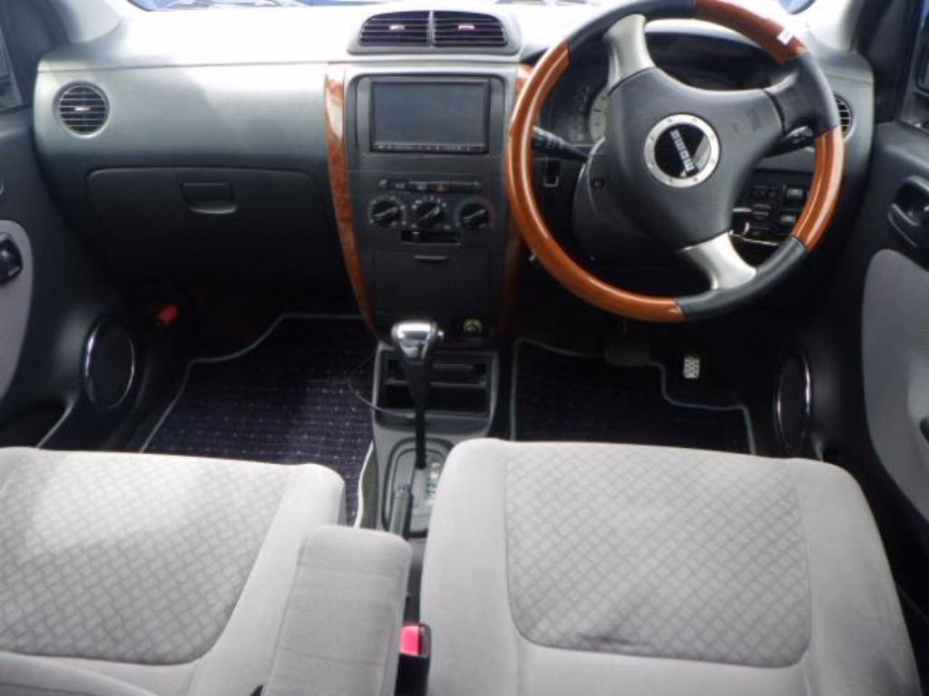 DAIHATSU MIRA AVY