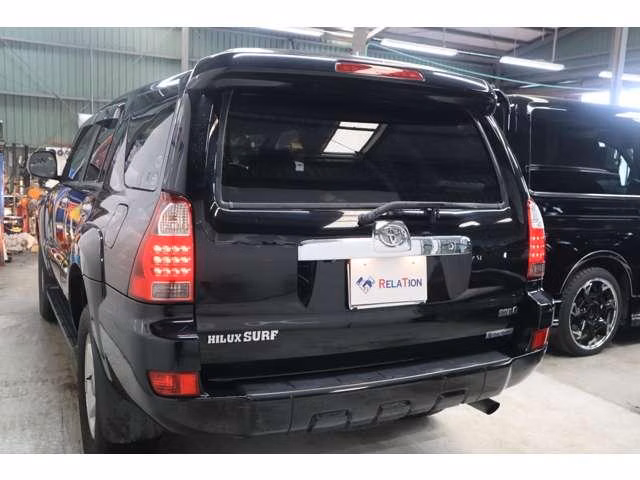TOYOTA HILUX SURF