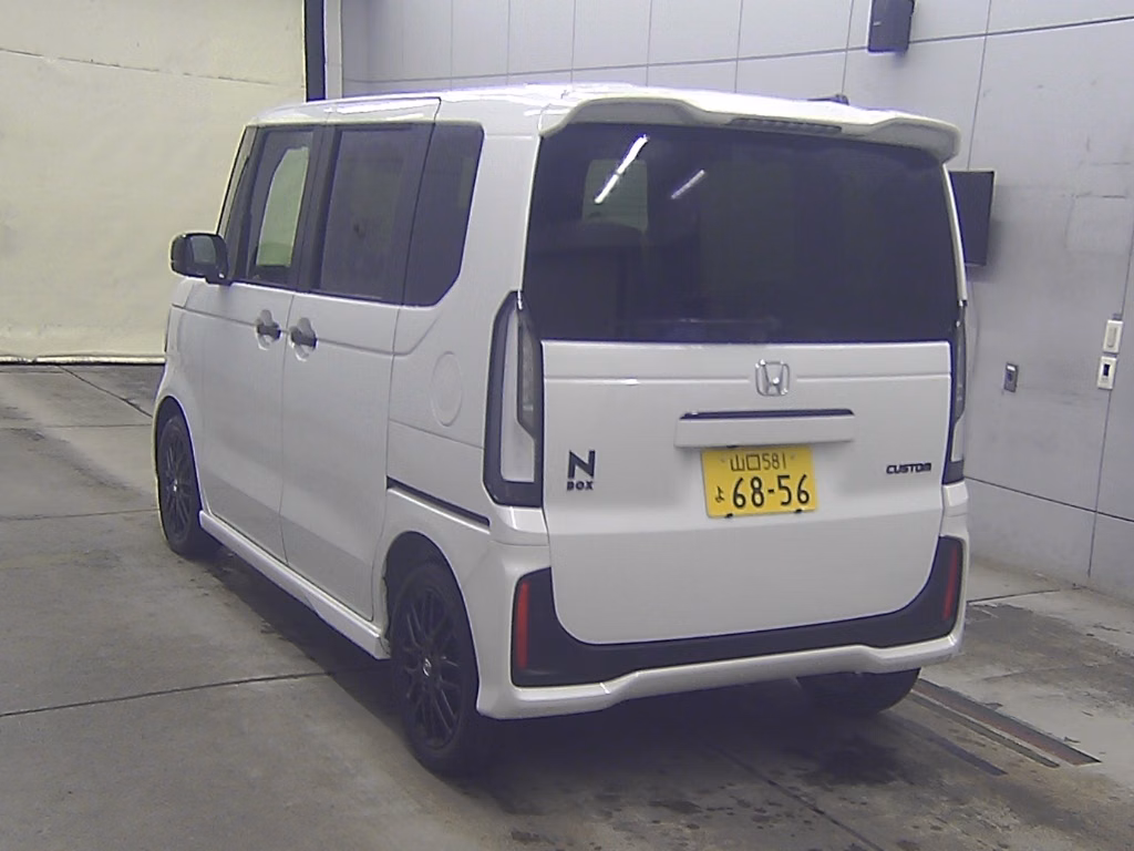 HONDA N-BOX