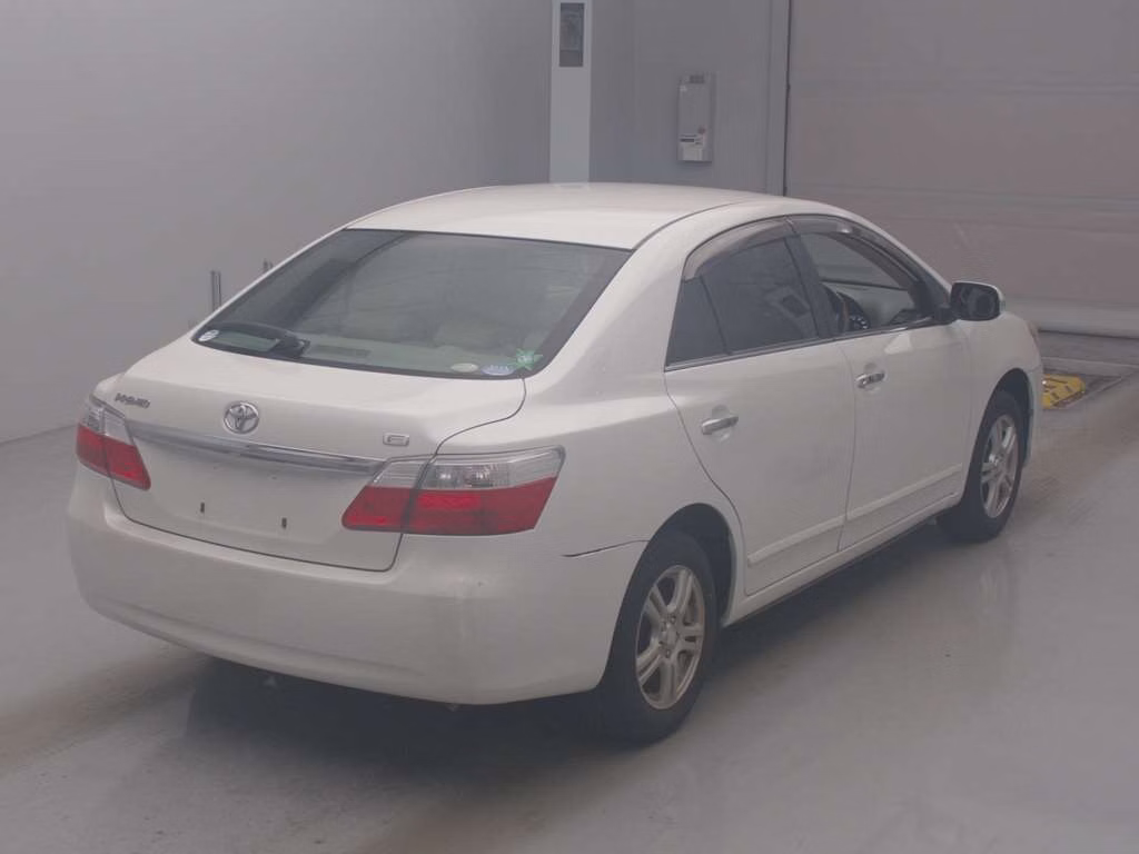 TOYOTA PREMIO