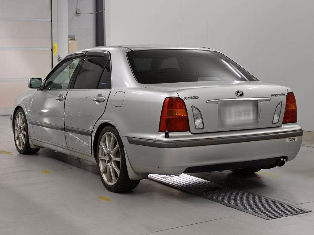 TOYOTA PROGRES