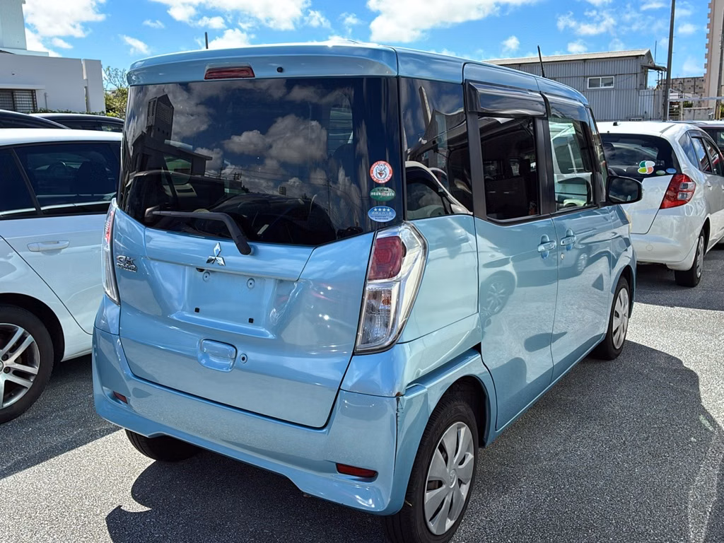 MITSUBISHI EK SPACE